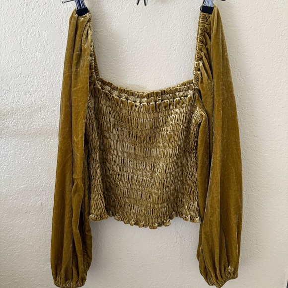Anthropologie Puff-Sleeved Velvet Blouse Size Small - Picture 4 of 6